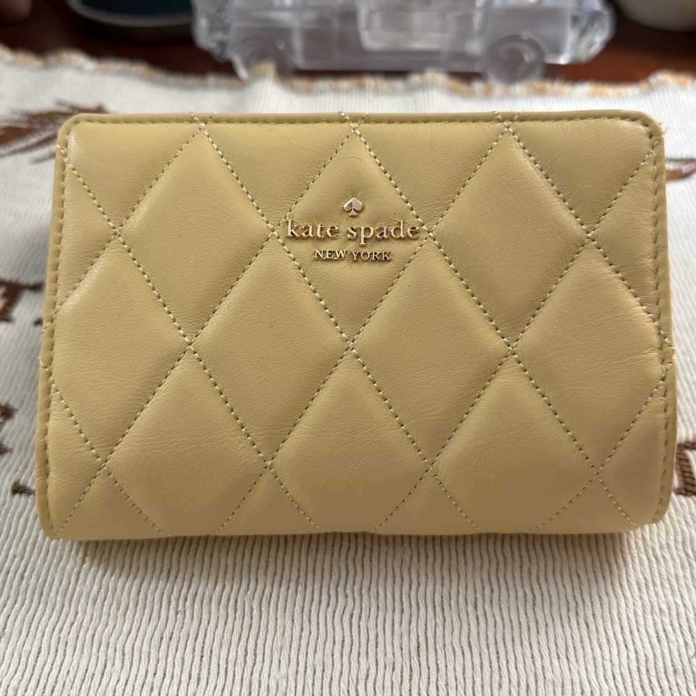 kate spade Carey Medium Compact BiFold Quilted Wallet - Butter Yellow
